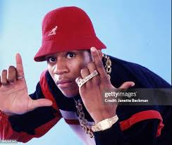 g68_charlie's tweet photo. LL Cool J is hard as hell! we rockin with crypto BUT Solana just fell 😬we excel , fiat just smells
gonna keep tweeting so #VoteForBells 🔔🗳️🔔😆 https://t.co/7zTbk0faiv