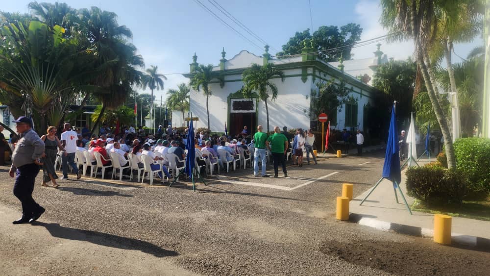 ProdalC12130's tweet photo. Prodal participa en la Feria Agropecuaria. Encuentro de Productores y Elaboradores de Alimentos.

#MinalXMasAlimentos
#Prodal https://t.co/1KohRc334Y