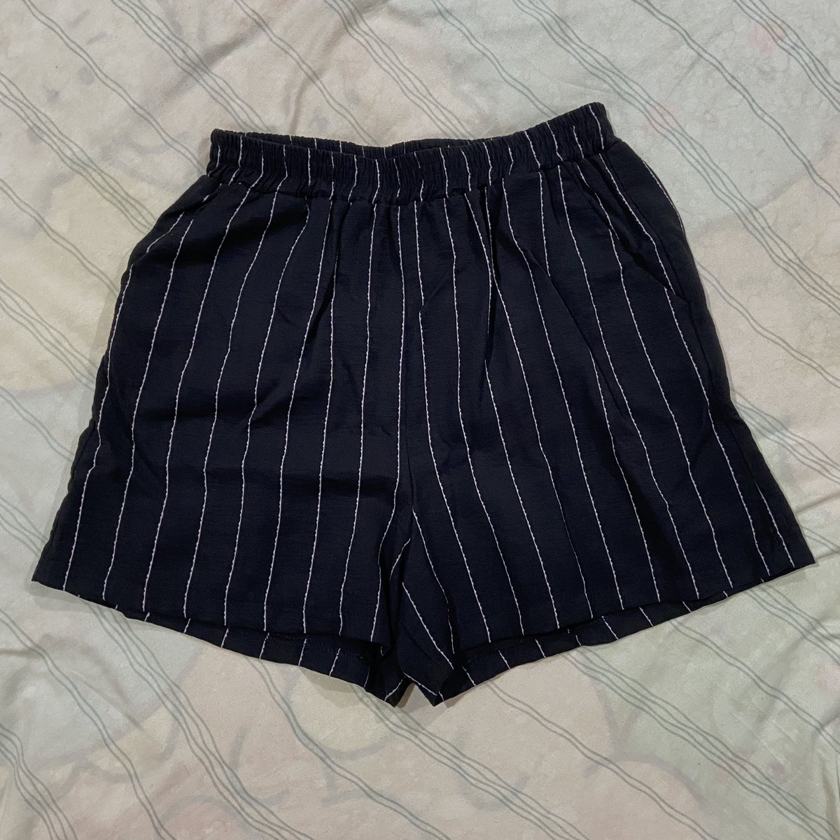 krujacrazy's tweet photo. 📌กางเกง ( size: m/l )
(69.- free shipping)🐈‍⬛
#ส่งต่อ #ส่งต่อกางเกง #ส่งต่อกางเกงมือสอง #ส่งต่อเสื้อผ้า https://t.co/8ik5WaSFTJ