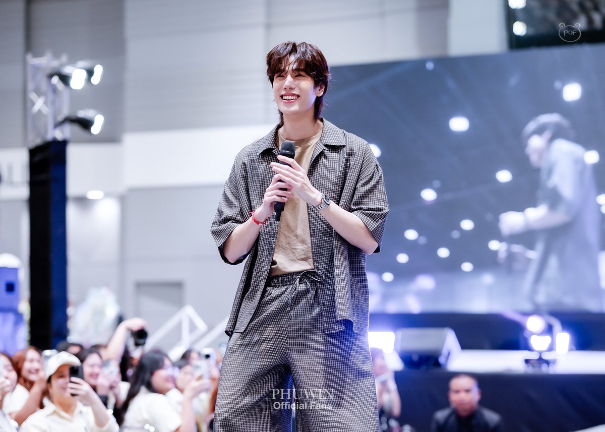 『 🎂 #22ndHoneyThePHUWINDay 』

อัพโหลดคลิปไลฟ์สตรีมย้อนหลังแล้วน้า~
ดูได้ลื่นปรื๊ด 

⋆˙⟡♡ .ᐟ youtu.be/9AYDLK7YTX0

ขออภัยวันนี้สัญญาณในฮอลล์ไม่ค่อยดีตอนไลฟ์นะค้าบ~ เนื่องจากคนในฮอลล์เยอะมาก 😭

OUR HONEY PHUWIN 22nd
❥<a href="/phuwintang/">phuwintang</a>🍯
#phuwintang