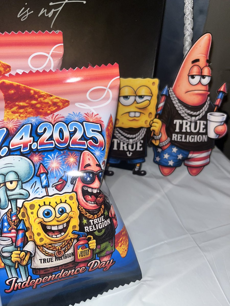 loyallluxe's tweet image. ❤️🤍💙✨Custom Party Favors! Spongebob x Independence Day 2025 #customparty #custompartyfavors #loyalluxe #loyalluxefavors #spongebob