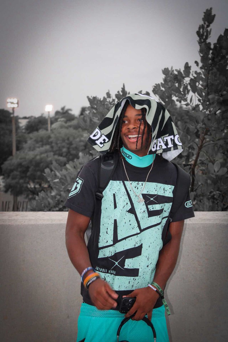 MikeBrown2028's tweet image. Grateful for the opportunity to suit up with @RG3 and compete in my first season at @OT7. 🙏🏽 Ready to lock in and make season 2 even bigger. A great time was had, and I learned a lot! 🏈🔥 #OT7 #MikeBrown #RG3