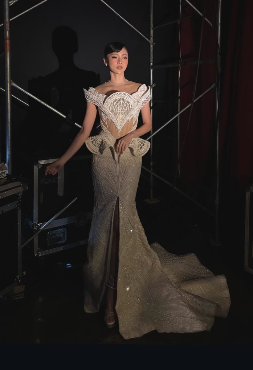 kimpaucrumbs's tweet photo. my forever big winner kim who? KIM CHIU! 

KIMCHIU AT DBIGNIGHT
#PBBCollabTheBigNight https://t.co/wh4NGxtmbg