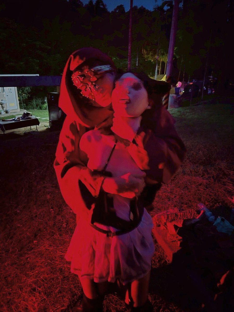 來參加莊園的魔物盛宴-魔女的獻祭，我的角色依然跟去年一樣是邪教教主，不過這次重整了一下造型。身為魔物視野的極短心得，請看ALT。