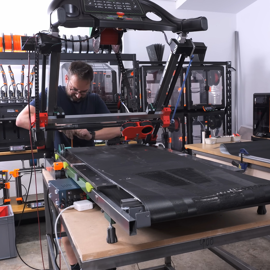 Prusa3D's tweet image. Ivan Miranda @adnarimnavi pushed his giant treadmill 3D printer to the limit and 3D printed a full-size kayak in under 24 hours. 🛶🤯 With clever upgrades, thermal challenges, and a bittersweet maiden voyage, watch it all happen in his video! 🎥youtu.be/9DpMkYDCq9Y