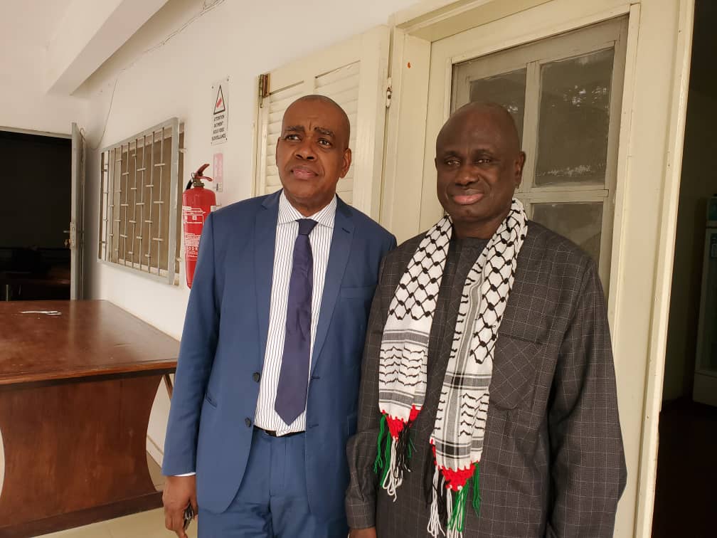 Rencontre avec  l'avocat panafricaniste Me Saïd Larifou à l'occasion de la conférence de presse du Mouvement pour la Citoyenneté Africaine (MCA), présidé par Bassirou Sy, en solidarité avec les peuples du Togo et du Kenya. L'Afrique, notre destin commun.