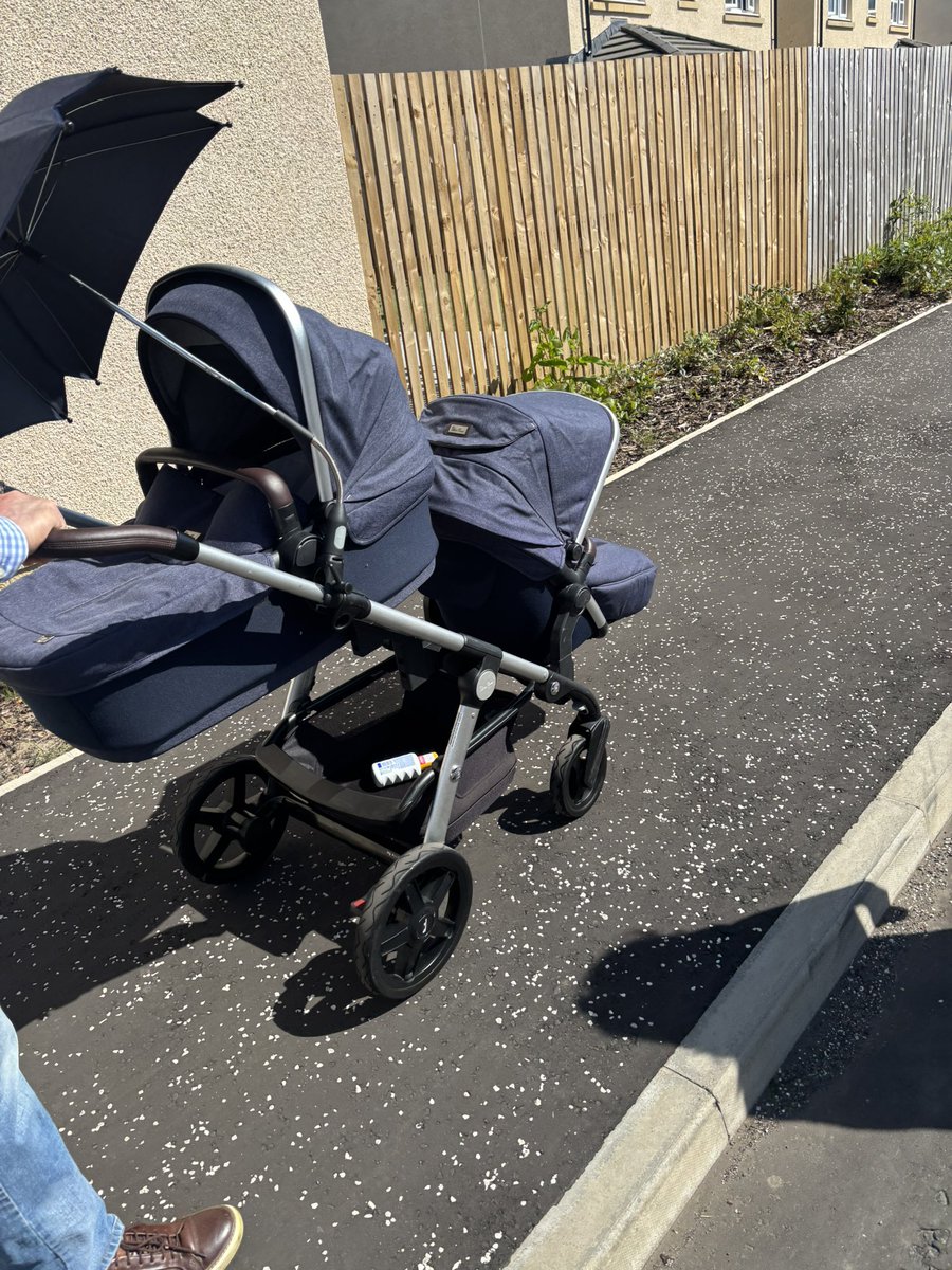 jpmcg81's tweet photo. @ScotRail planning on travelling to Glasgow from Hawkhead next week with a tandem pram, how do we get it into the train, it’s too big/difficult to lift up like you would with a normal pram https://t.co/HqT2iT11ir