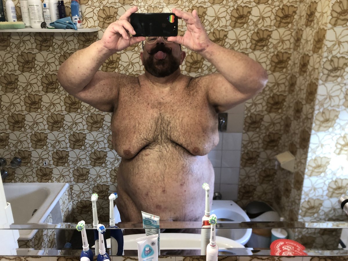 #Sonobono #Sonofigo #Pornobaffetto #sonotornatopornobaffetto👅👅👅👅