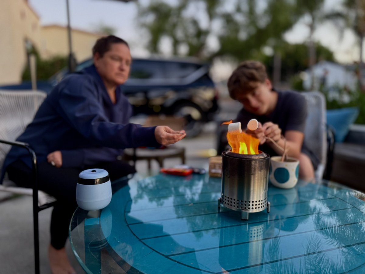 joefarrier's tweet image. A couple of my favorite people doing one of their favorite things to do.