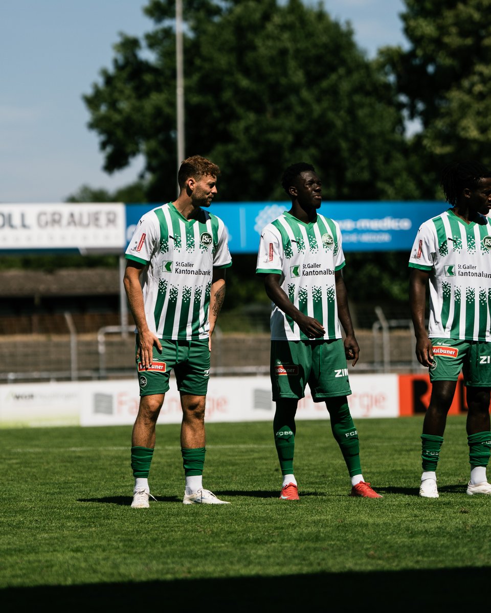 Wir gewinnen auch das zweite Spiel beim Blitzturnier in Reutlingen. 💪 Gegen die Gastgeber gehen wir dank des Tores von Bytyqi mit 1:0 vom Platz. #SSVRFCSG