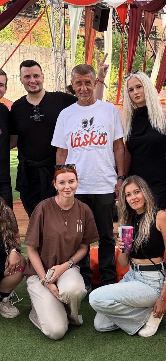 Pane předsedo, díky! Ale reciprocita nebude. U sebe to na tričko “babiš” moc nevidím.