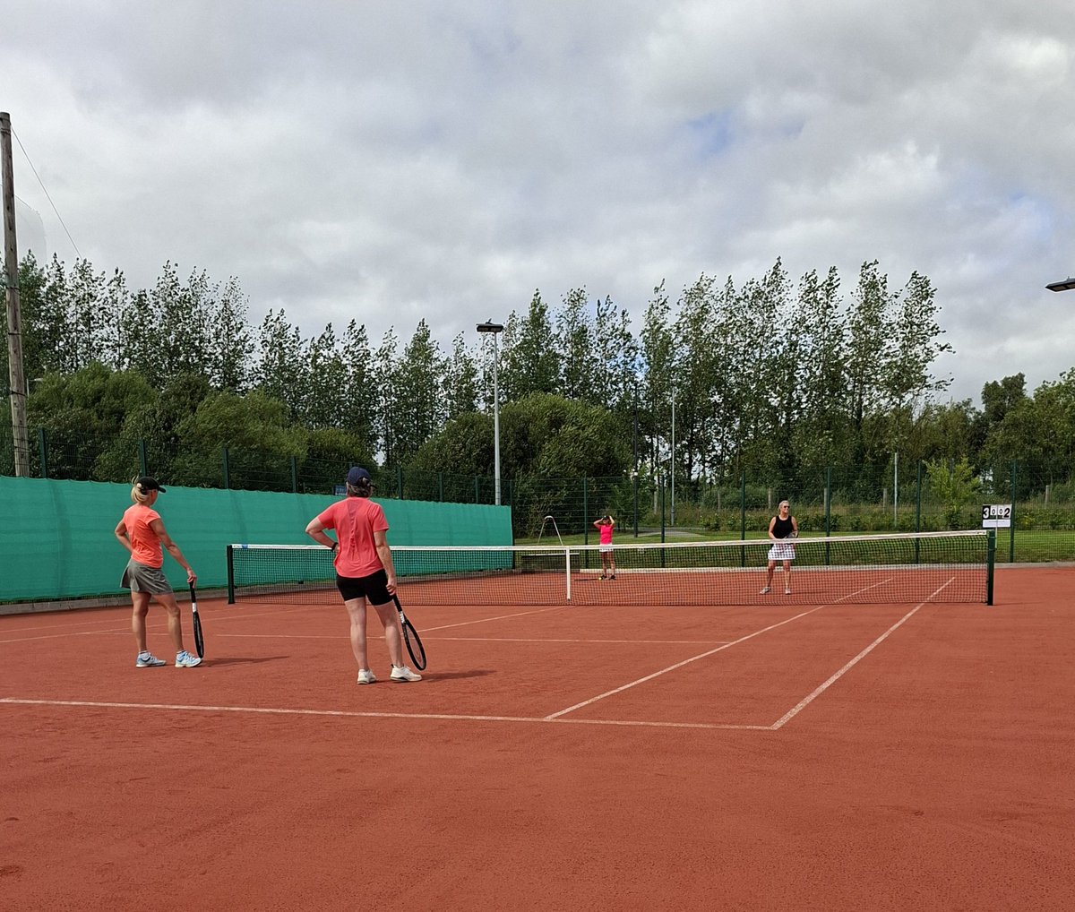 athlone_tennis's tweet photo. Great match ladies 👏🎾🎉 #stillfriends https://t.co/73RngSz84X
