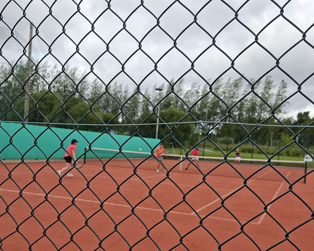 athlone_tennis's tweet photo. Great match ladies 👏🎾🎉 #stillfriends https://t.co/73RngSz84X
