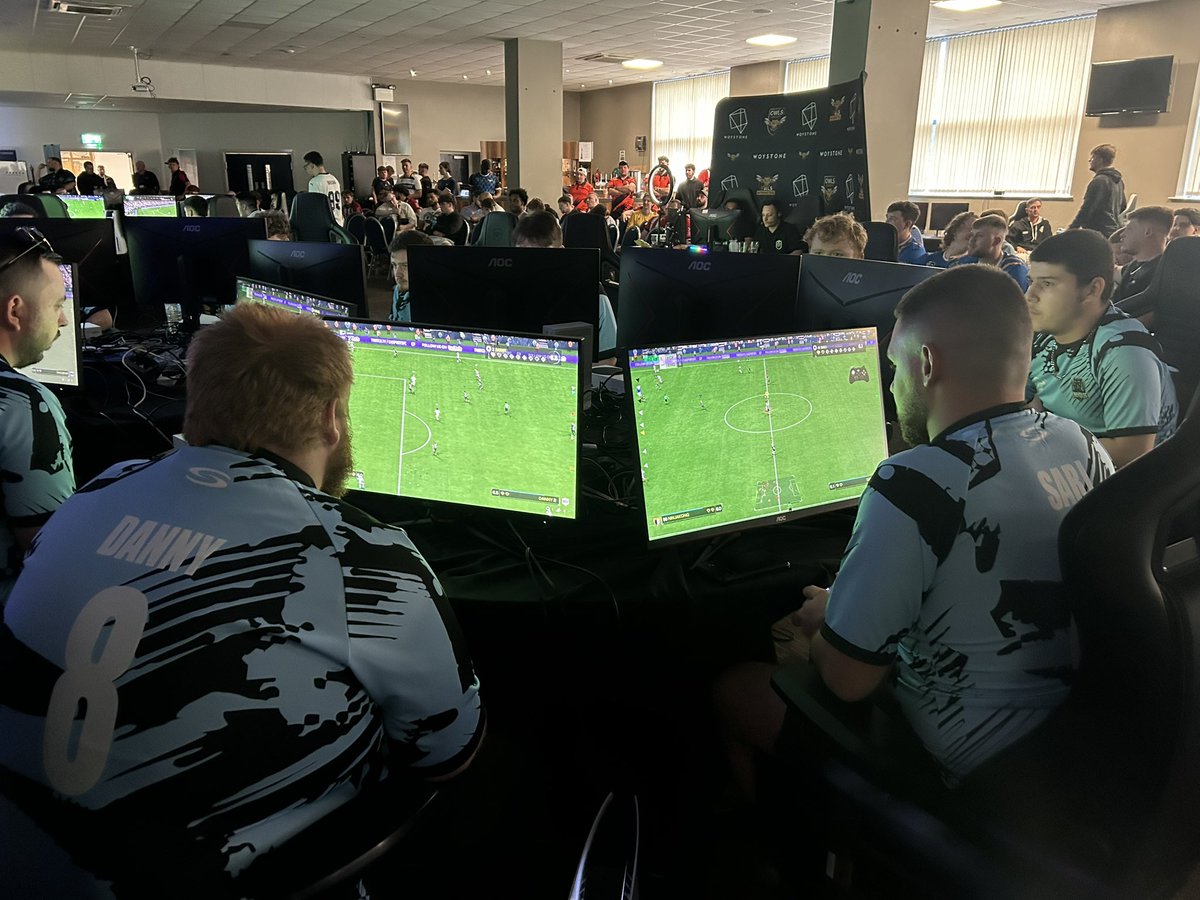 OfficialVPG's tweet photo. ⚽️ Game 11!
🏆 UK Pro Series 🇬🇧 

@Unique_Esportsx 1-0 @famaesports 

3 points for the Unique 🐆 

👤 @piggaming69 🏴󠁧󠁢󠁥󠁮󠁧󠁿
👤 @JustAlexUK 🏴󠁧󠁢󠁥󠁮󠁧󠁿⚽️⚽️👟👟
👤 @6kaiizo 🏴󠁧󠁢󠁥󠁮󠁧󠁿
👤 @ALI_FFC23 🇮🇷
👤 @caseytaylor2606 🏴󠁧󠁢󠁥󠁮󠁧󠁿⚽️
👤 @Sn0wy383 🏴󠁧󠁢󠁷󠁬󠁳󠁿
👤 @DanielHolding12 🏴󠁧󠁢󠁥󠁮󠁧󠁿
👤 @sarJAFC 🏴󠁧󠁢󠁥󠁮󠁧󠁿
👤 @Danf1826 🏴󠁧󠁢󠁥󠁮󠁧󠁿
👤 @FUTGotMad 🏴󠁧󠁢󠁥󠁮󠁧󠁿
👤 @coreykelly_17 🏴󠁧󠁢󠁥󠁮󠁧󠁿⚽️

📺 Live now - https://t.co/k7lAov7kCK…

#FC25 #EAFC #VPG #UKProSeries