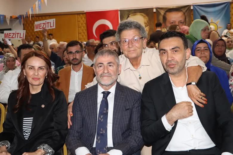 📍Mersin

AK Parti Mersin İl Başkanlığımızın düzenlediği İl danışma meclisi toplantımızı; yürekleri hizmet aşkıyla dolu dava ve yol arkadaşlarımızın katılımıyla büyük bir coşku içerisinde gerçekleştirdik.

Birliğimiz, beraberliğimiz, muhabbetimiz daim olsun. Durmak Yok, Yola