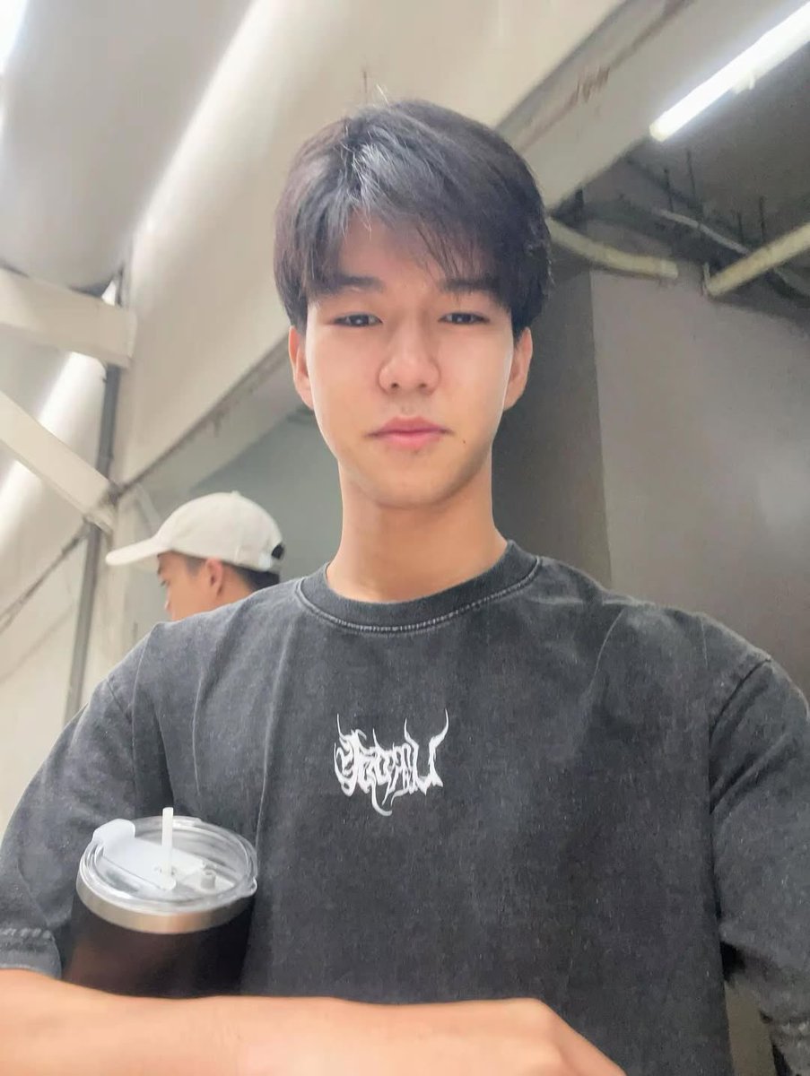 WinnersTrophy_'s tweet photo. #WINNERvrsUpdate
🗓️ 🖋️05.07.25
Instagram Post Update : wvxrs.x
🥷🏻🥷🏻
#WINNERvorasorn
#WINNERsTrophy https://t.co/9IoCVkK58h