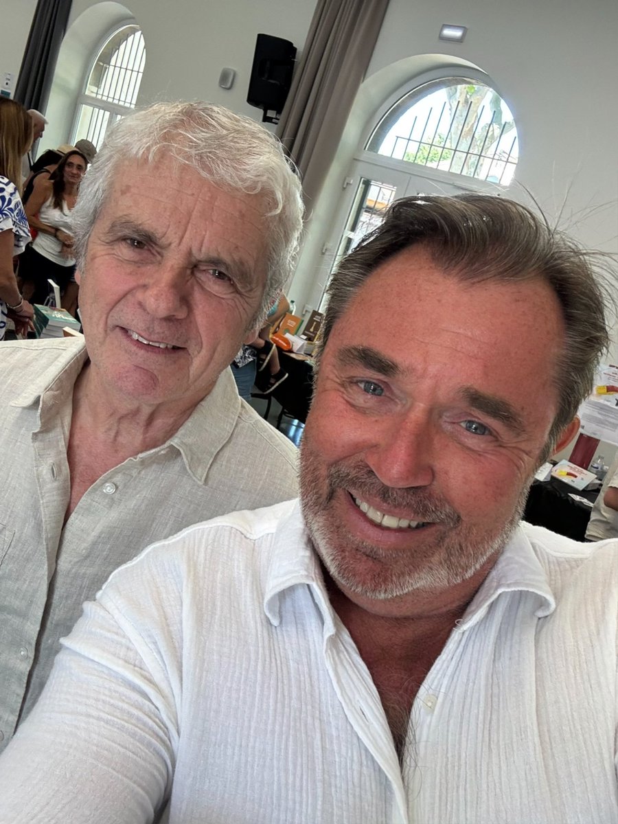 Toujours à #SaintChamas à La Fête du Livre en compagnie de #ClaudeSerillon