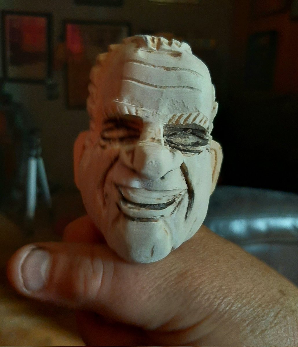 GeppettoMoreash's tweet image. Usually I'm making wooden marionettes of KISS, Eddie from Iron Maiden, or something along those lines. This is the first time someone said " Can you make me a Richard Nixon?" #marionettes #darrionettes