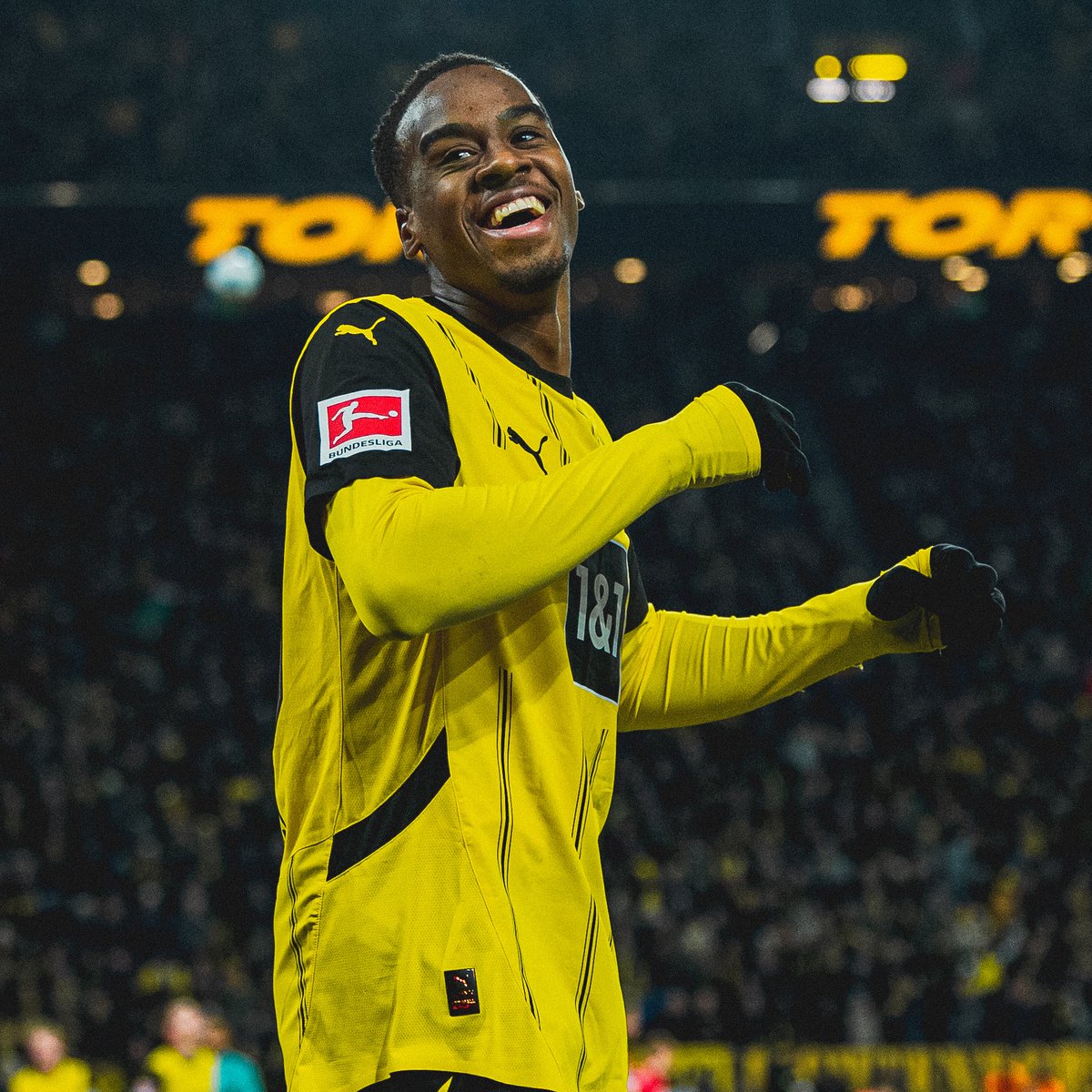 Borussia Dortmund (@blackyellow) on Twitter photo He came as a boy and leaves as a man. 🥹
Wishing you all the best in your next chapter, Jamie! 🖤💛 He came as a boy and leaves as a man. 🥹
Wishing you all the best in your next chapter, Jamie! 🖤💛