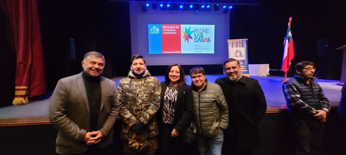 Ayer estuvimos con el Alcalde de Padre Las Casas y mas de 300 familias que recibieron subsidios a través del Plan de Descontaminación Atmosférica PDA y tambien para paneles solares que mejoran las casas para una mejor gestion del calor. Tremendo #NuevaAraucania #Vivienda