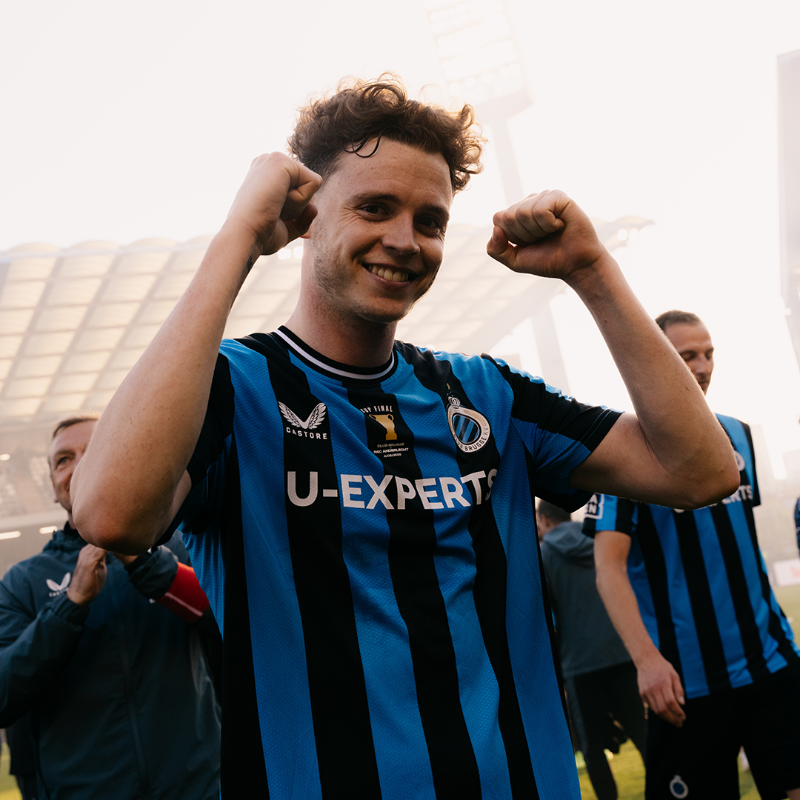 ClubBrugge's tweet photo. Forever a Bruges boy. Thanks for everything, Max. 💙🖤