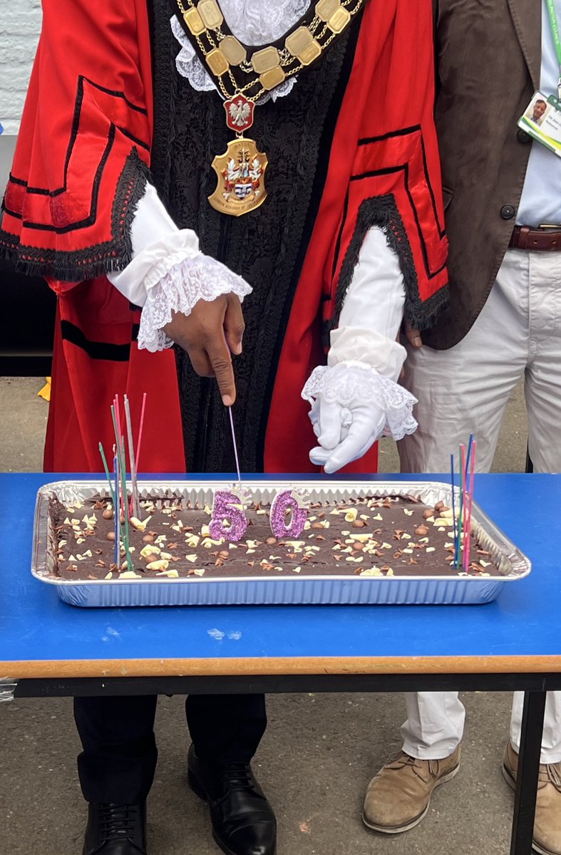 IslingtonMayor's tweet image. Just attended the celebration of Bernard Adventure Playground&apos;s 50th anniversary. This cherished space has welcomed generations of Islington children to play. It was great to meet families, the awesome play workers, and local Barnsbury ward councillors supporting the space. 🎉