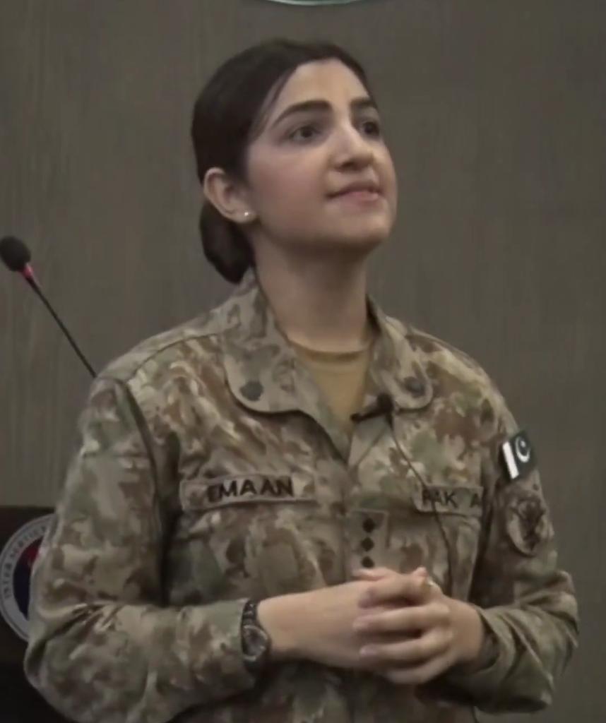 کاش میں چھوٹی ہوتی اور 
یہ بات فخر سے کہتی 
کہ!!!
بڑی ہو کے ایمان بنونگی
لیکن !!!!
میں تو بڑی ہو چکی ہوں 
اب کیا کہوں !؟؟؟؟
#ایمان_ہماری_شان
