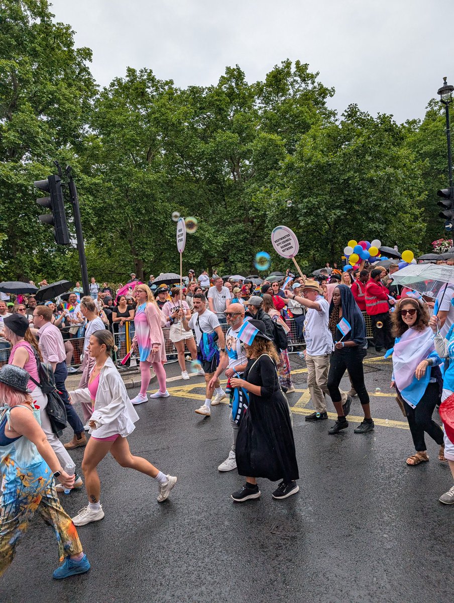 The Lord Mayor of Westminster (@lm_westminster) on Twitter photo Great to join the fantastic crowds here at #Pride2025 – as ever a vibrant and colourful scene celebrating our LGBTQIA+ communities at the heart of <a href="/CityWestminster/">Westminster City Council</a>! Great to join the fantastic crowds here at #Pride2025 – as ever a vibrant and colourful scene celebrating our LGBTQIA+ communities at the heart of <a href="/CityWestminster/">Westminster City Council</a>!