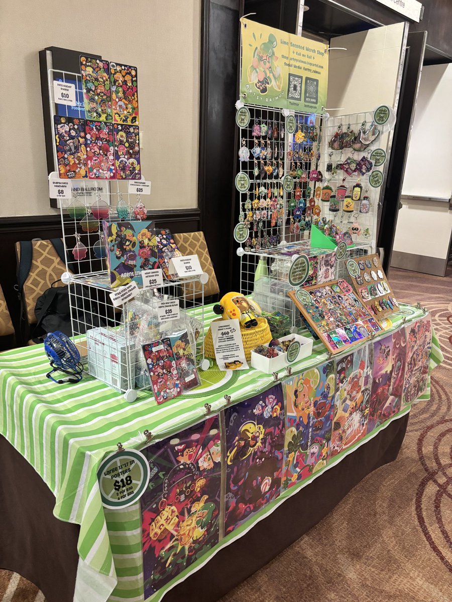 artsy_raimuu's tweet image. Day 2 of GOML is here!! Come by and say hi to my one and only remaining 4 ploosh of the event 😭
(She’ll be available for order! I’ll ship it out to you once I get back home haha 🥹)
#splatoon #GOMLForever