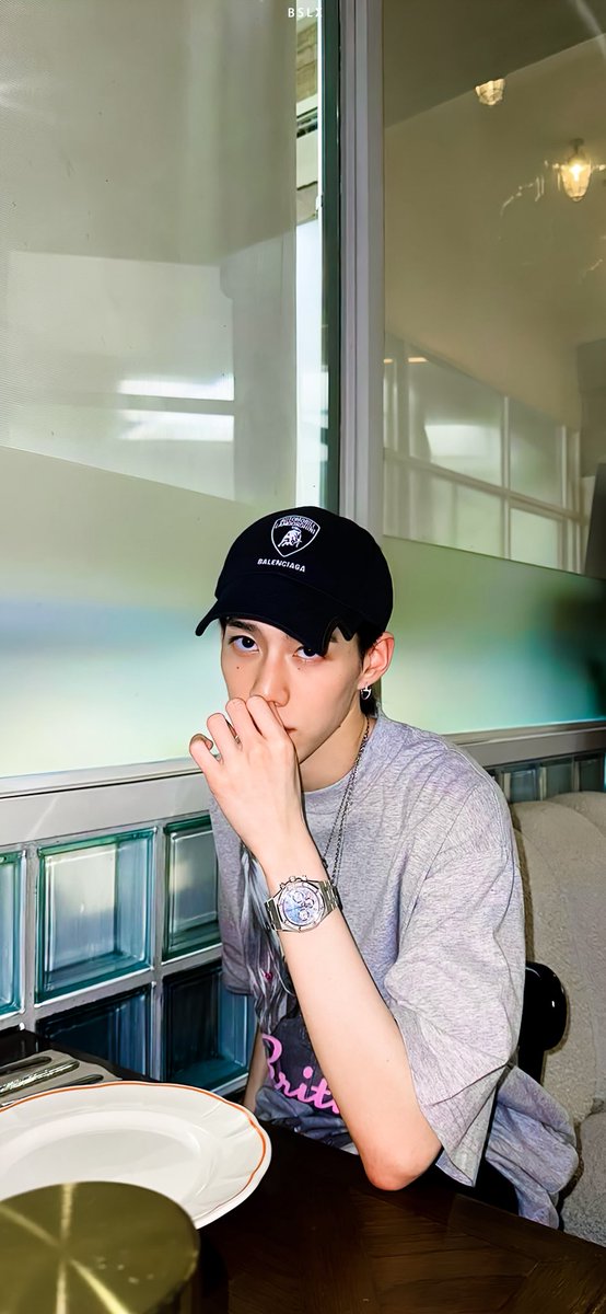 BILLKIN_BSLX's tweet image. #พีพีกฤษฏ์ 
#BSLXWALLPAPER 
#พีพี 
#ppkritt