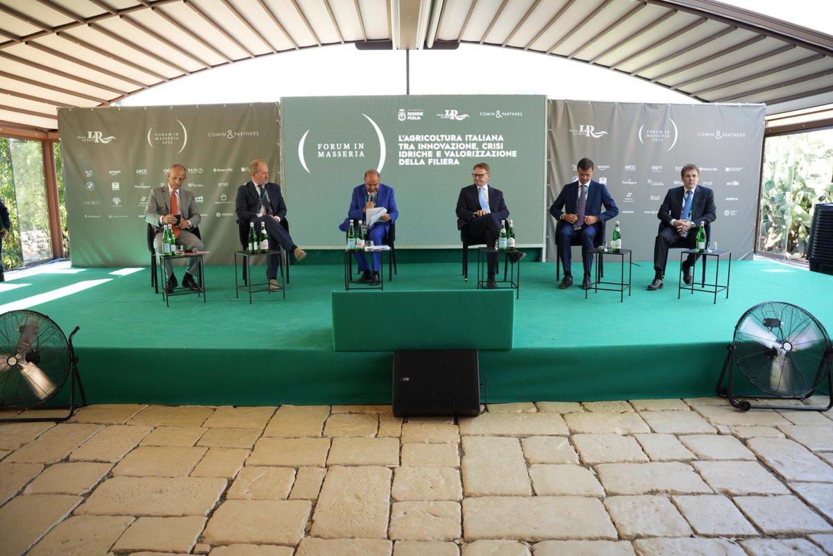 Comin & Partners (@cominandpa) on Twitter photo Al via “L’#agricoltura italiana tra #innovazione, crisi idriche e valorizzazione della filiera” con il Ministro <a href="/SocialMasaf/">Ministero dell'Agricoltura</a> <a href="/FrancescoLollo1/">Francesco Lollobrigida 🇮🇹</a>, <a href="/EttorePrandini/">Ettore Prandini</a> <a href="/coldiretti/">Coldiretti</a>, Nicola dell’Acqua, Commissario scarsità idrica, Marco Casini <a href="/autoritadac/">AUBAC</a>, e Tommaso Sabato <a href="/AceaGruppo/">Acea Gruppo</a> Al via “L’#agricoltura italiana tra #innovazione, crisi idriche e valorizzazione della filiera” con il Ministro <a href="/SocialMasaf/">Ministero dell'Agricoltura</a> <a href="/FrancescoLollo1/">Francesco Lollobrigida 🇮🇹</a>, <a href="/EttorePrandini/">Ettore Prandini</a> <a href="/coldiretti/">Coldiretti</a>, Nicola dell’Acqua, Commissario scarsità idrica, Marco Casini <a href="/autoritadac/">AUBAC</a>, e Tommaso Sabato <a href="/AceaGruppo/">Acea Gruppo</a>