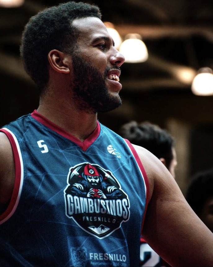 CoachK_Nguyen's tweet image. Always proud of former @QCMBB @AP_2Three.

Professional hooper in Mexico!