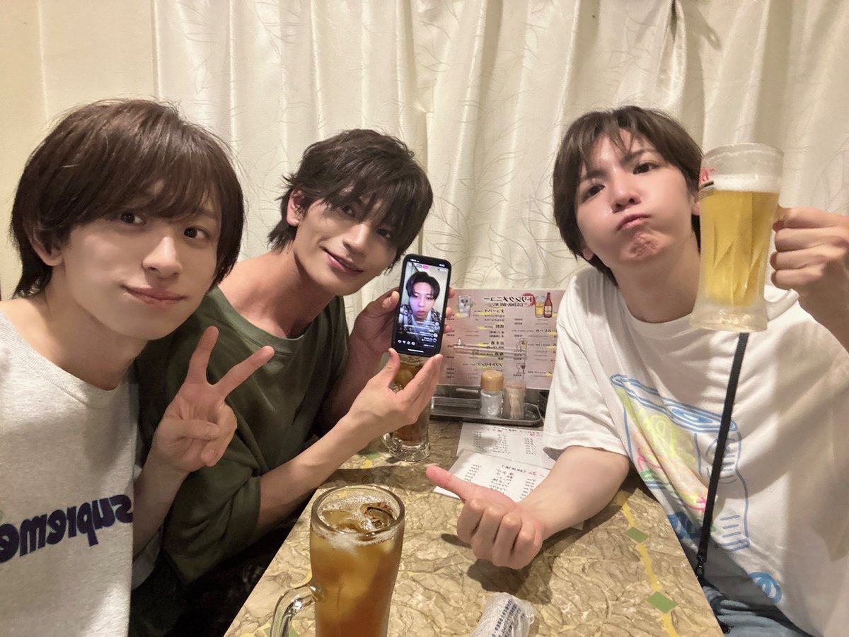 おはよー🥰❤️ 今日はツアーファイナルやでー🥳💕 大阪やでー