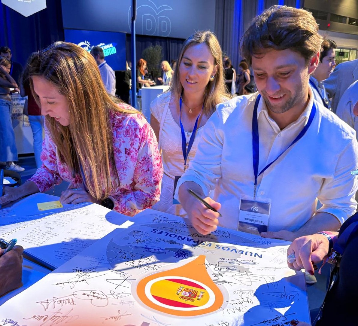 En el <a href="/Gijon_pp/">Partido Popular de Gijón</a> tomamos partido por #España. 

#TomaPartidoPorEspaña #21CongresoNacionalPP