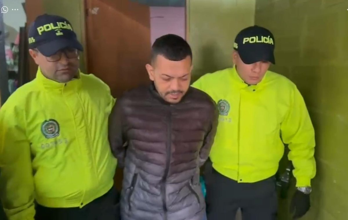 Esta es la primera imagen de alias El Costeño, capturado por la Policía. Es señalado de planear el atentado contra Miguel Uribe Turbay. semana.com