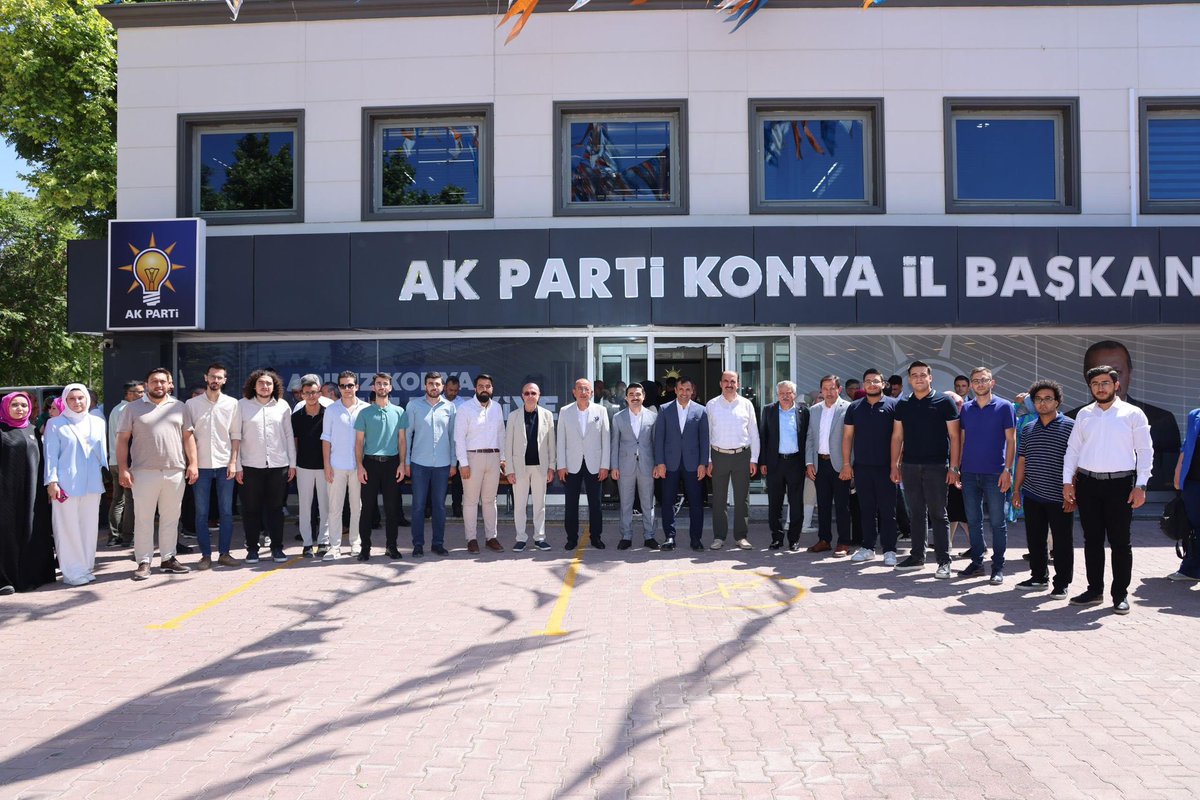 İl Başkanlığımız tarafından düzenlenen Aşure Programı kapsamında, teşkilat mensuplarımızla bir araya geldik ve paylaşmanın, dayanışmanın simgesi olan aşuremizi vatandaşlarımıza ikram ettik.

Birlik ve beraberliğimiz daim olsun inşallah.