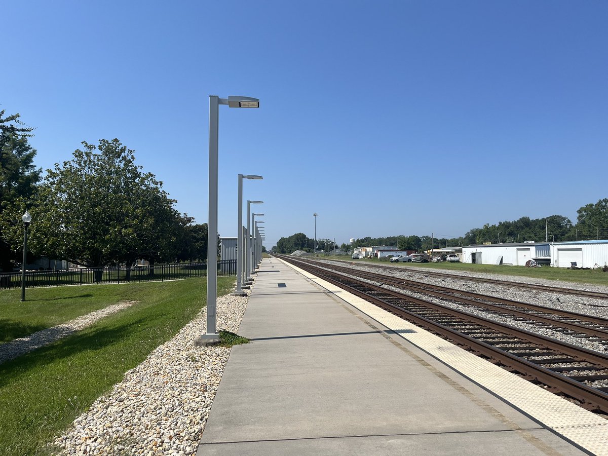Antici…
(Can you ID this Amtrak station? The train is due in about 15 mins, about that amount late of schedule)