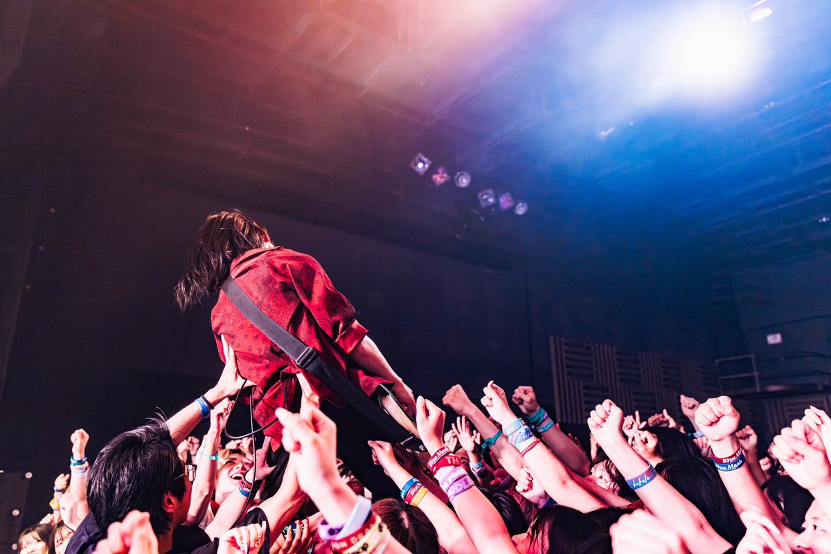 .

／
📸 live photo 
＼

見放題大阪2025

BIGCAT

Blue Mash
(<a href="/Blue_Mash_band/">Blue Mash</a>)

ご出演いただき、
ありがとうございました！

photo by (<a href="/_yuuta0326/">𝙢𝙖𝙨𝙪𝙙𝙖 𝙮𝙪𝙪𝙩𝙖 / マスダ ユウタ</a>)

#見放題大阪2025

.