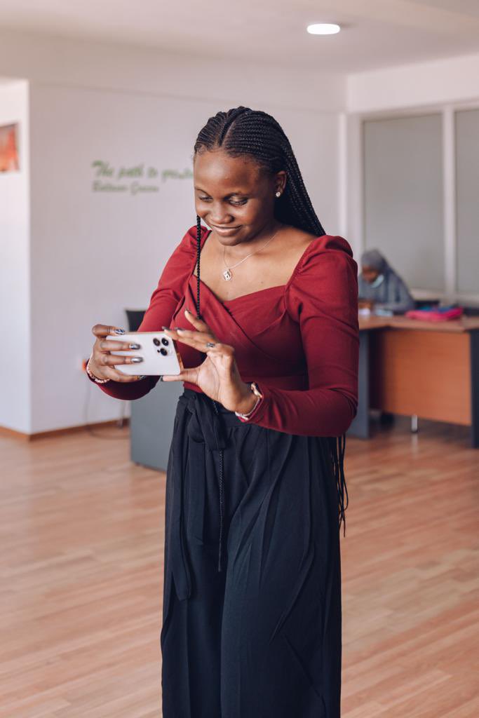 Sisinerd's tweet photo. Some blessings take a while to bake but this girl deserves all of this and more….She’s worked, she’s served! 

We found and trained her in Kaduna, but she’s been bullish and in charge of her career since then. 

The first picture was taken in 2021 when CyberGirls kicked off, but look how she’s grown! 

From Kaduna to Berlin!