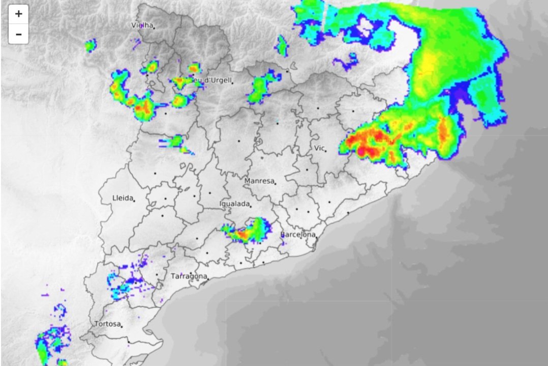 El <a href="/meteocat/">Meteocat</a> informa que s'ha superat el llindar de risc de 20 l/m² en 30 minuts a Navata (20.3) i Anglès (29.5). També fa un avís de temps violent per les properes dues hores a les comarques de Girona.

Prudència❗

#AlertaCat #INUNCAT