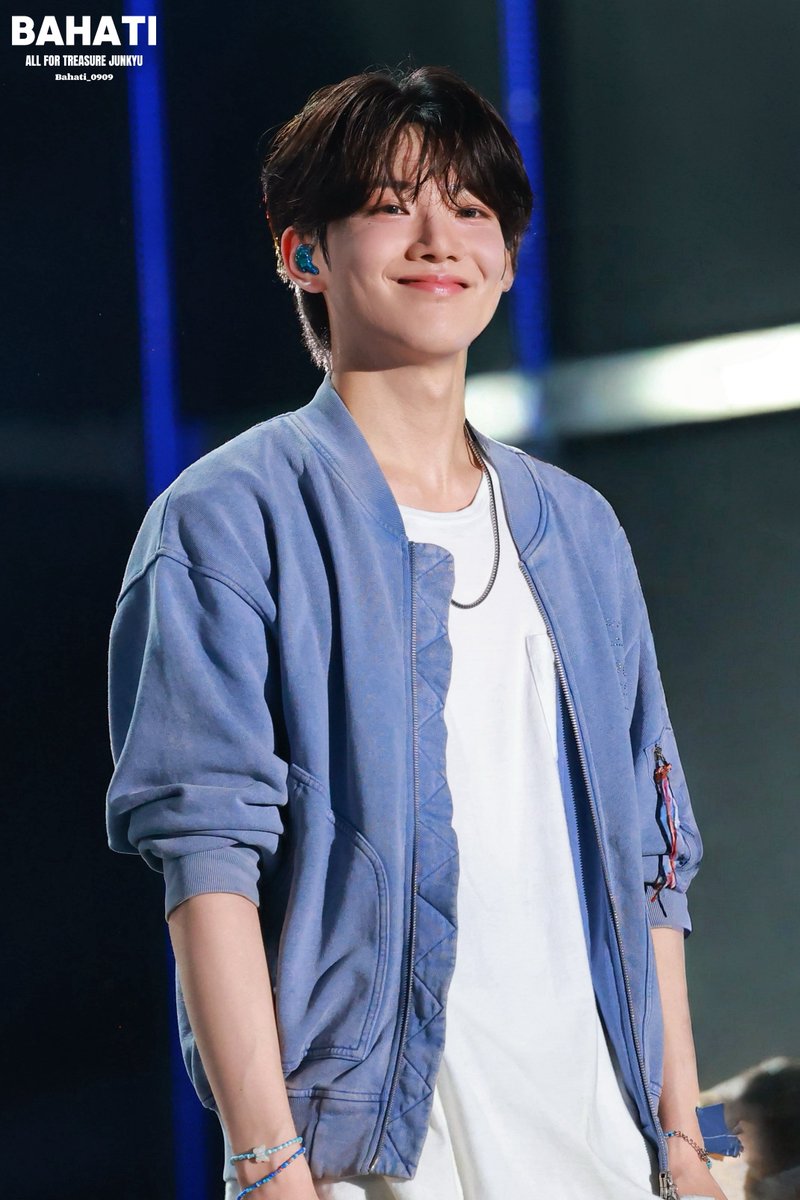 Bahati_0909's tweet photo. 250705 일본 음악중심

#준규 #JUNKYU
 #트레저 #TREASURE #トレジャー https://t.co/CwSmYN4bWz