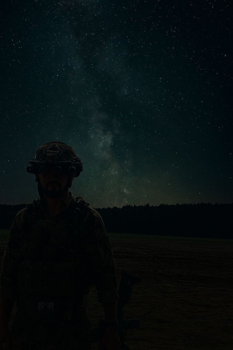 Ambako007's tweet image. Friends, we need more reposts.
From my former group that I was in when I started fighting, only three of us are alive today. Because we had nothing, not even a car, we couldn't leave the front.
Now my unit is growing and we need this truck to transport ammunition and…
