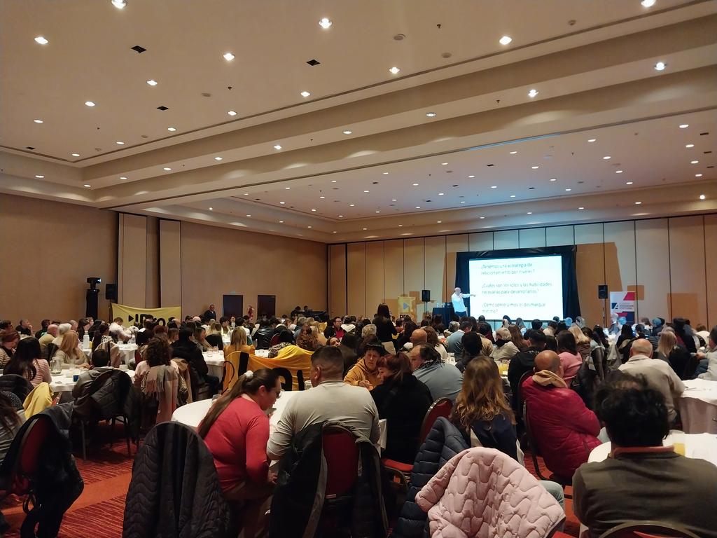 Excelente jornada de capacitación y formación del <a href="/ProMzaOK/">Pro Mendoza</a>

#ReconstruirMendozaConLaGente