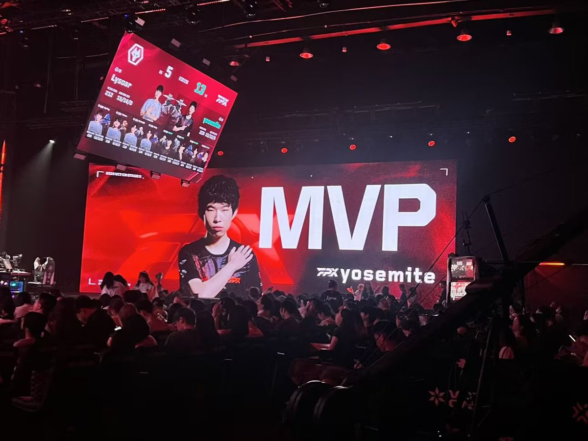 ZetsuMeow_Official tweet media