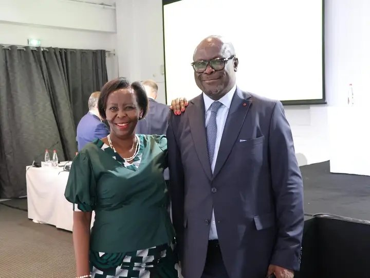 J’ai pris part à la 131ème session du Conseil Permanent de la Francophonie (#CPF), consacrée aux questions politiques,  diplomatiques et économiques dans l'espace francophone.
#gabondiplomatie