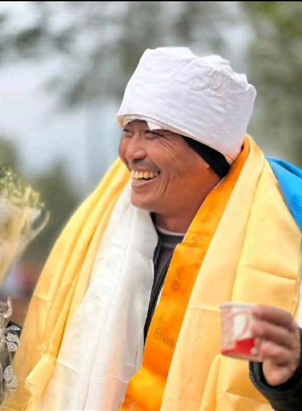 hark_sampang's tweet image. आज एउटा पंक्षी पिंजडा तोडेर खुल्ला आकाशमा उडेको दिन ! कामना गर्छु अरु बन्दी पंक्षीहरु पनि यसै गरी उडून् ! जय स्वन्तन्त्रता !
