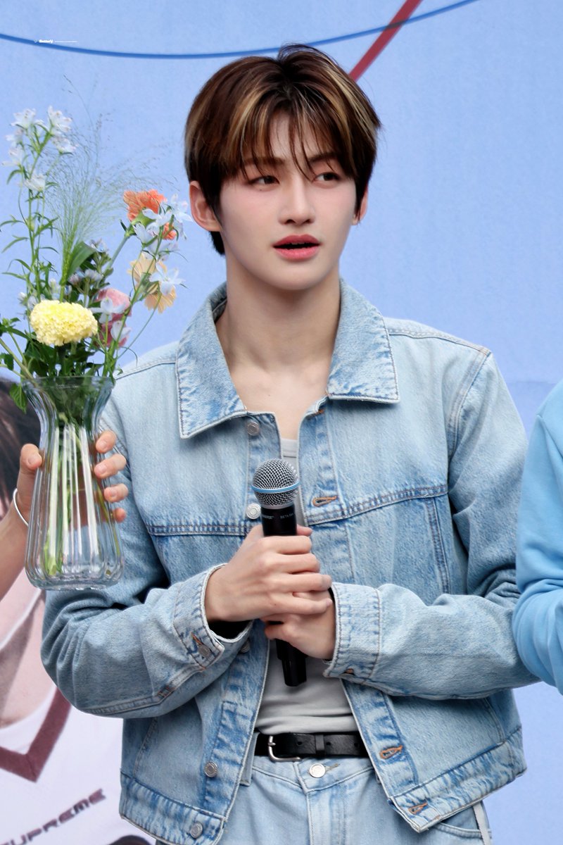 Buttery_060328's tweet photo. 250503 
꽃보다 지훈🫶
#지훈 #한지훈 #JIHOON 
#TWS #투어스 https://t.co/7I8T44KITs