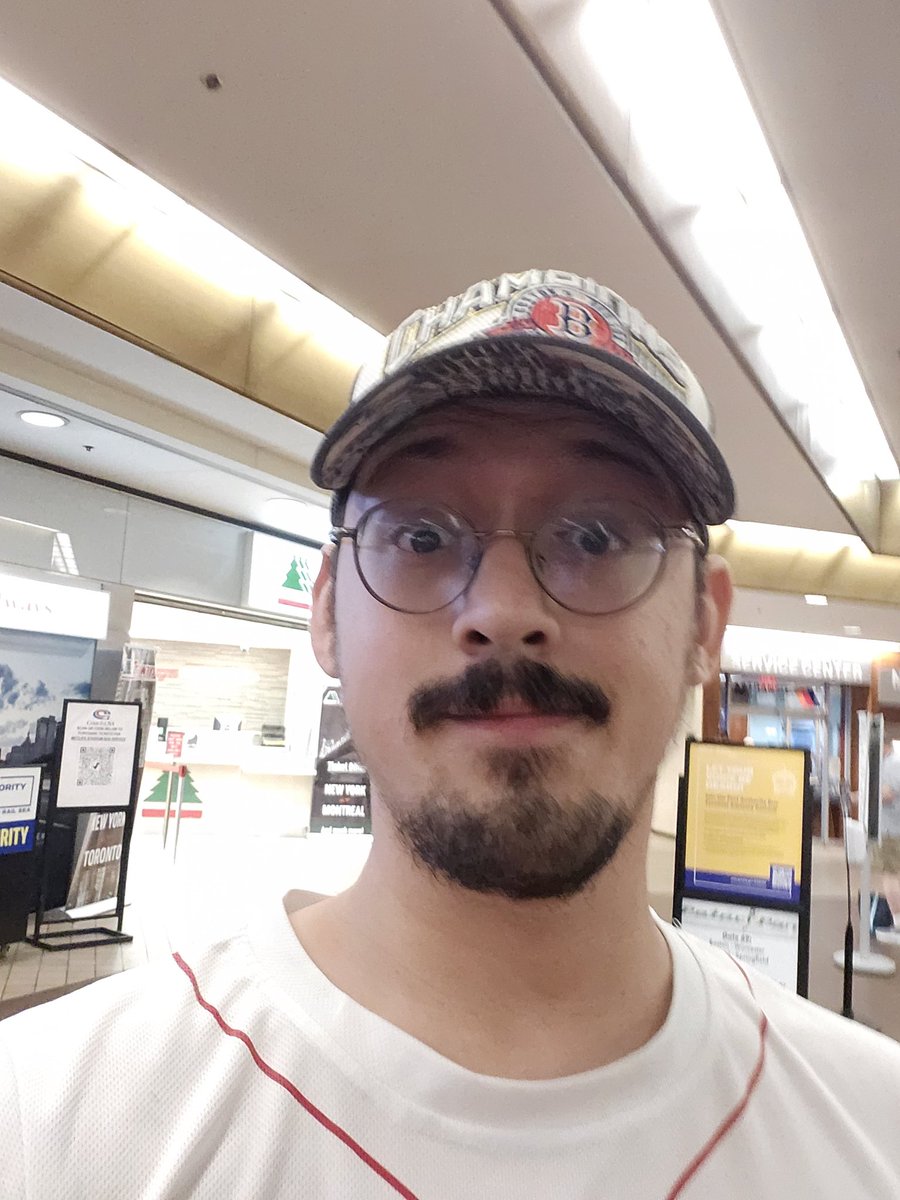 In New York with all my Sox gear for no other reason than to piss New Yorkers off. Let's see if i get any reactions today