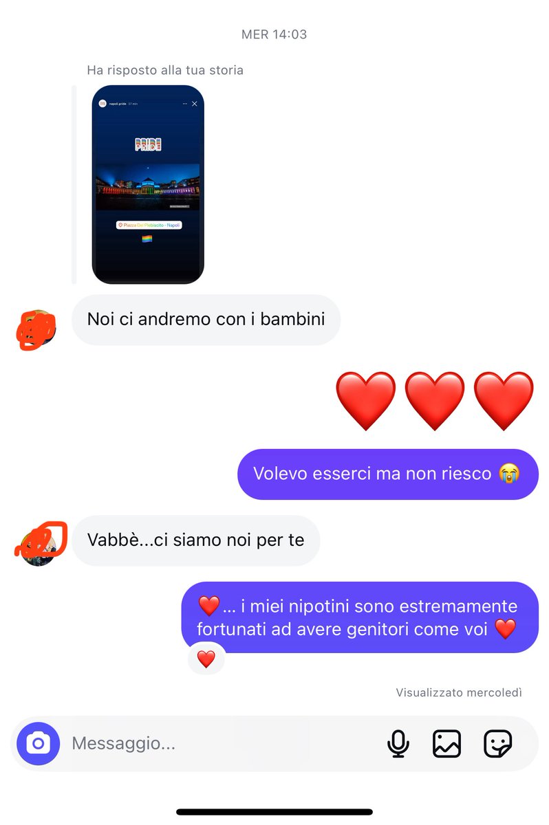 CindarellaCri's tweet photo. Mia cugina e suo marito “famiglia tradizionale”sono con i miei nipoti (6 e 4 anni) al Pride di Napoli oggi
Lei professoressa di Italiano e lui di Chimica…sin da piccoli insegnano ai loro figli che non c’è colore per identificarsi…non aggiungo altro.
#Pride2025 #pridenapoli2025 https://t.co/Flng3Eq3hk
