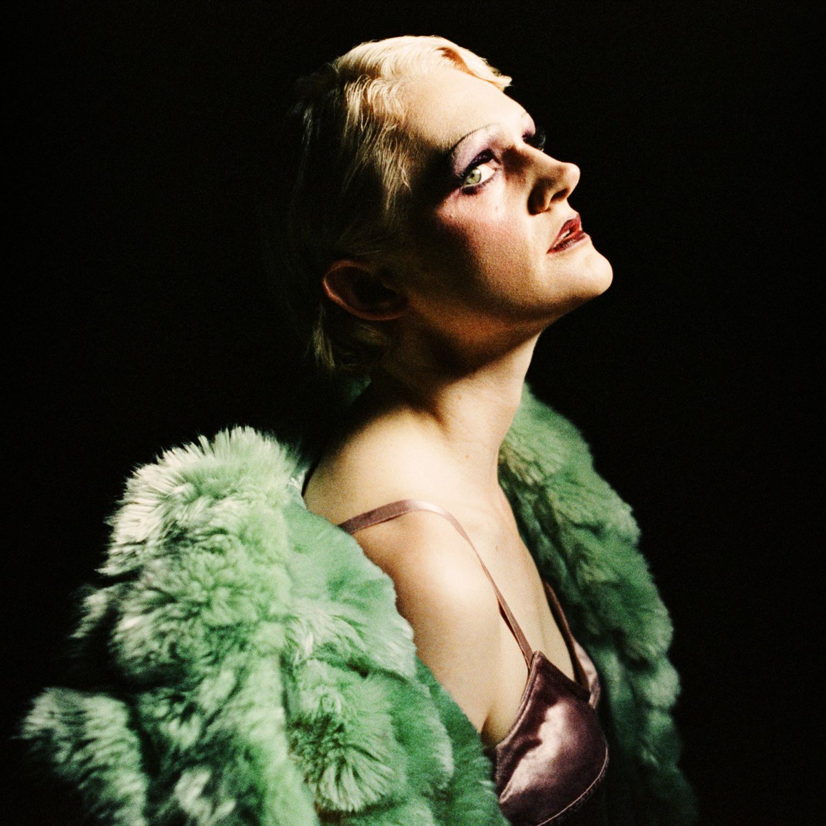 thinkerglr's tweet image. “Love live hope and never stopping. It is and was the privilege, materials and collaborators of a lifetime. After Cabaret […] I’m so grateful to be new.”

- Gayle Rankin on her Tony-nominated turn as Sally Bowles in Cabaret